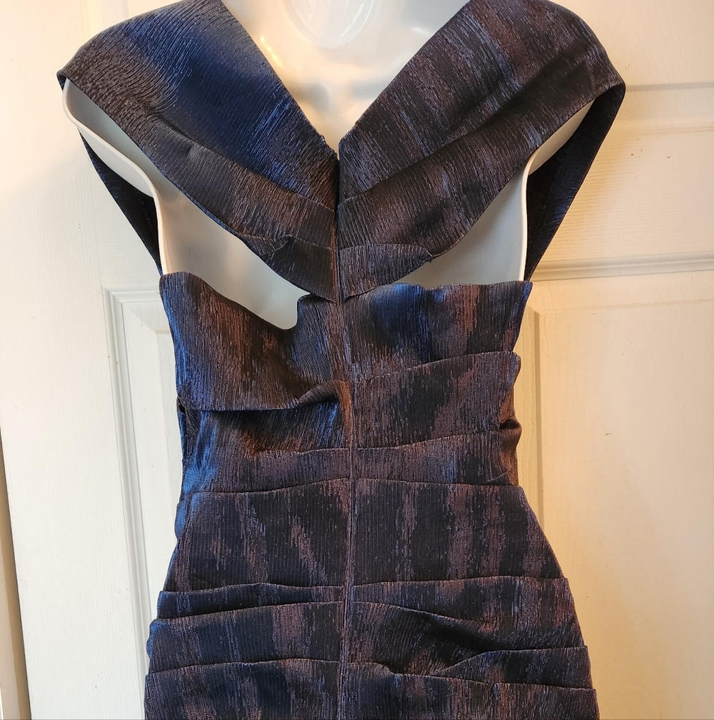Talbot RUNHOF OFF Shoulder Gown S - Picture 8 of 10